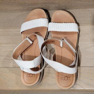 Ugg Australia Laddie Women's 9.5 White Sandal